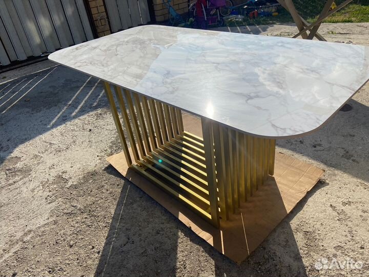 Стол из керамогранита лофт