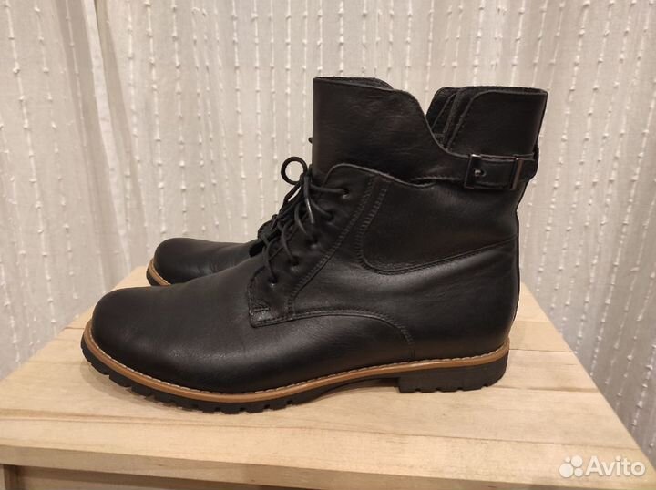 Ботинки женские 38