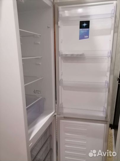 Холодильник beko rcsk 310M20W б/у