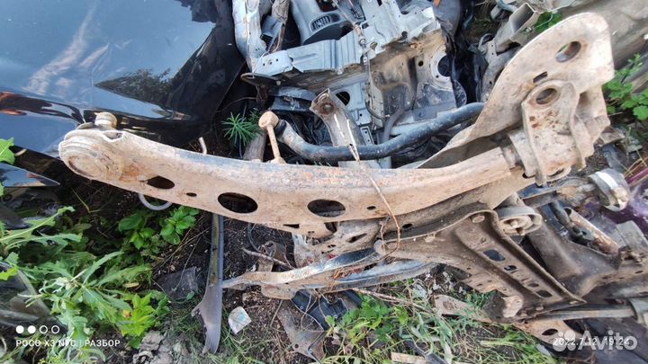 Рычаг передний левый Mazda 626 GE