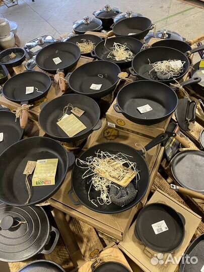 Сковороды чугунные в ассортименте