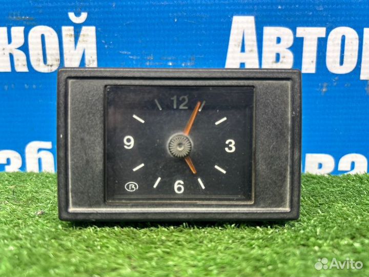 Часы Лада 2110