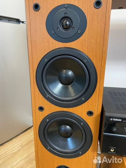 Акустические колонки yamaha и ресивер subwoofer