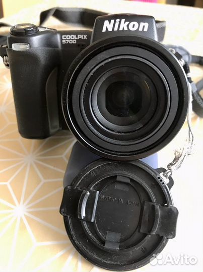Цифровой фотоаппарат Nikon CoolPix 5700