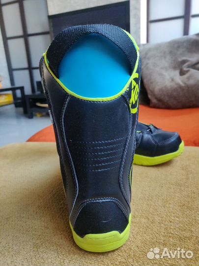 Сноуборд детский 130+крепления+ботинки р38(24см)