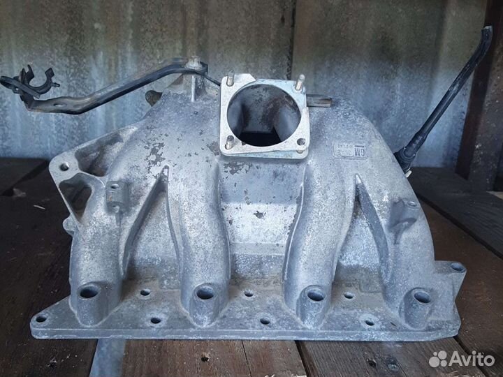 Коллектор впускной Opel Astra F 90573432