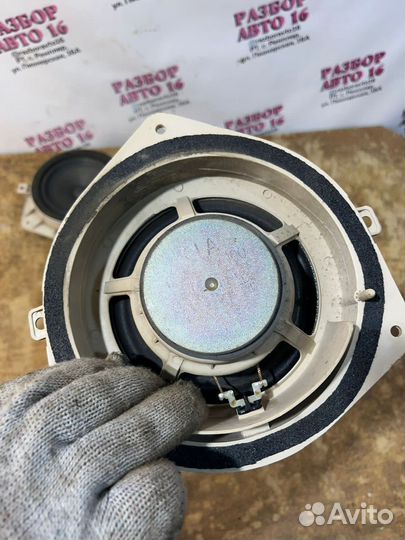 Штатные динамики Kia Rio 3, Hyundai Solaris 1