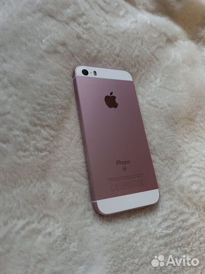 iPhone SE, 32 ГБ