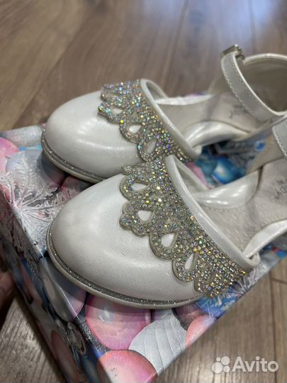 Туфли для девочки 29 размер