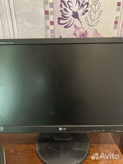 Монитор LG