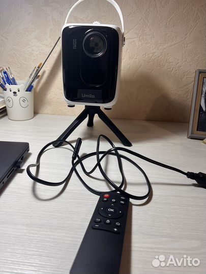 Проектор umiio
