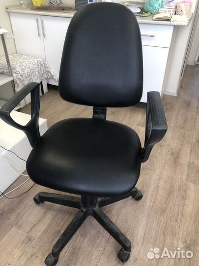 Компьютерное кресло
