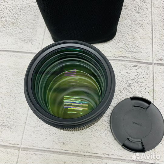 Sigma AF 135mm f/1.8 DG HSM Art