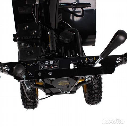 Снегоуборщик бензиновый champion ST661