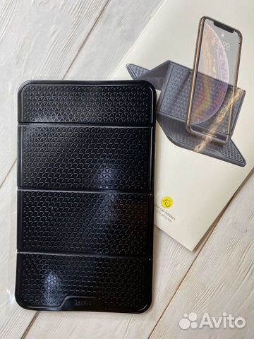 Автомобильный коврик-держатель