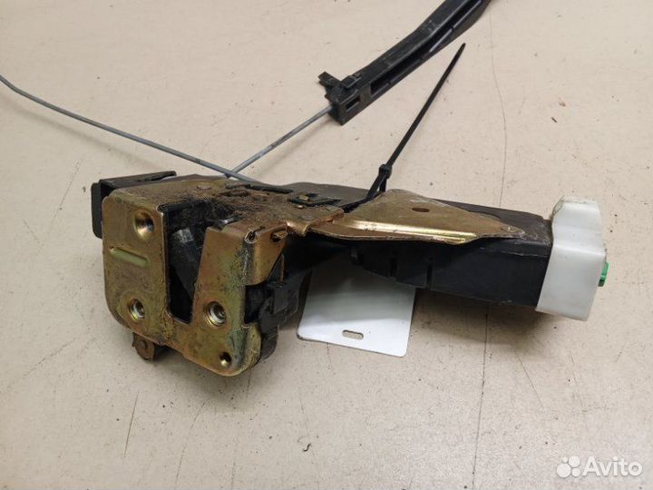 Замок двери передний левый Volvo V40 универсал