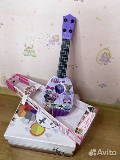 Детская гитара 