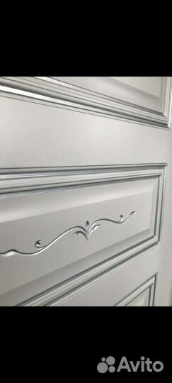 Двери с наличниками, ручками, петлями в компл-те