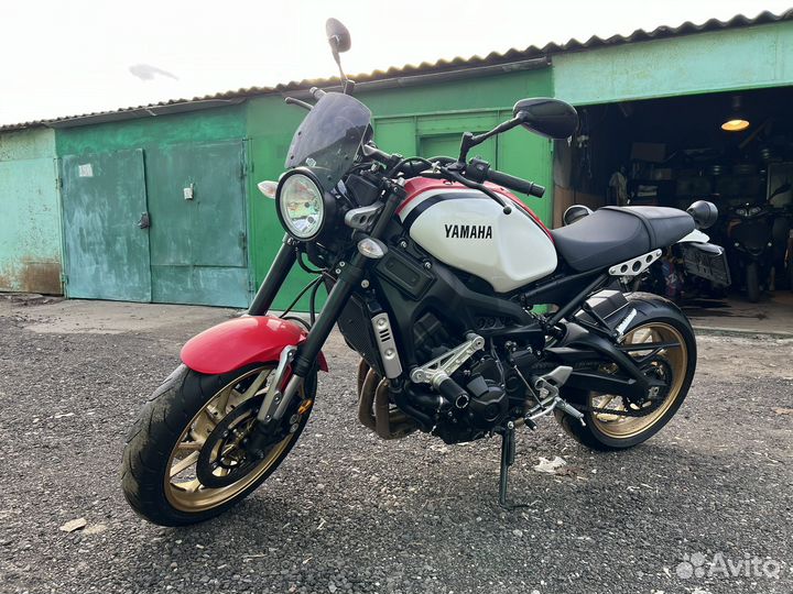 Yamaha XSR900