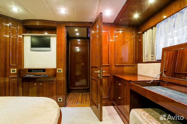 Аренда яхты с капитаном