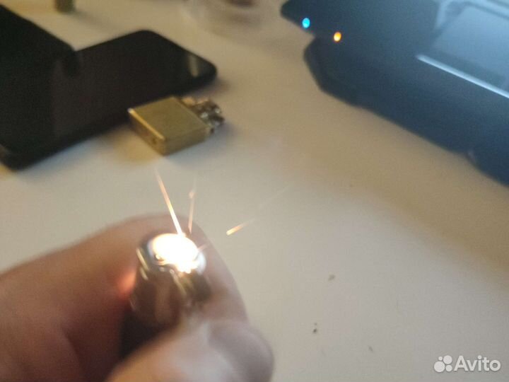 Зажигалка газовая