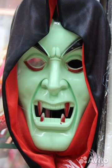 Карнавальные костюмы, маски, оформление праздника