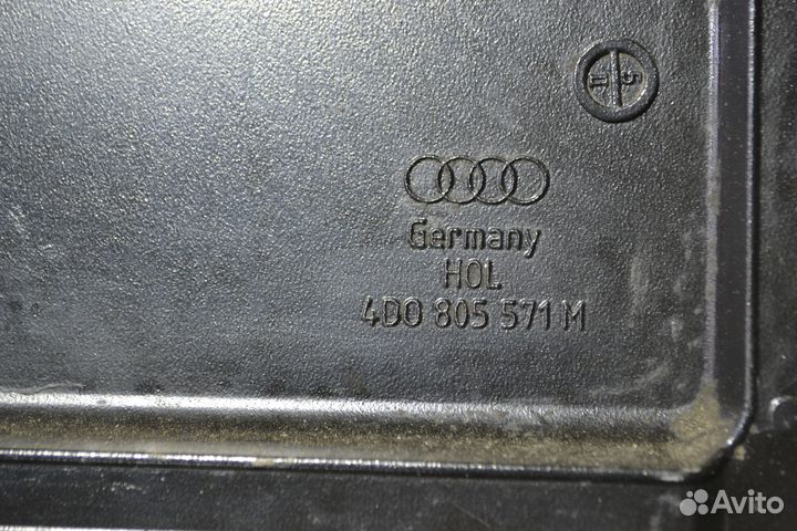 Рамка радиатора Audi A8 D2