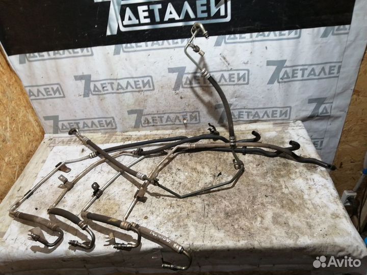 Трубки гура Renault Logan Sandero 1