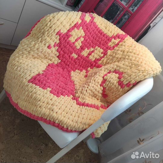 Плед в подушке к году Тигра