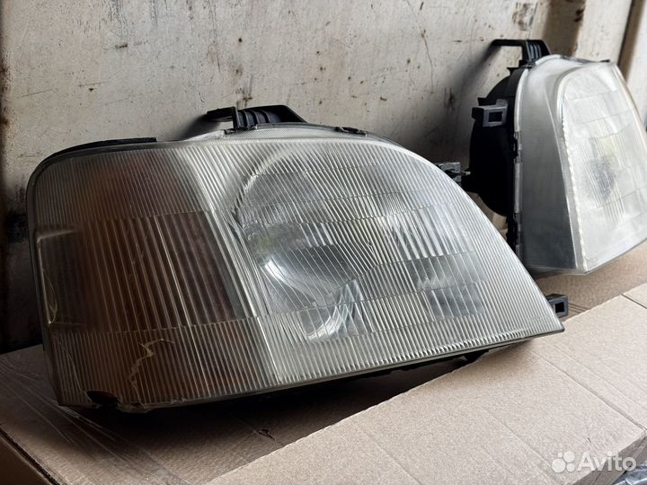 Фары на Honda stepwgn RF1