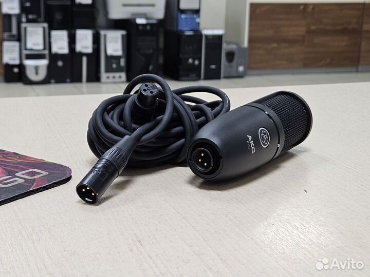 Студийный микрофон AKG P120