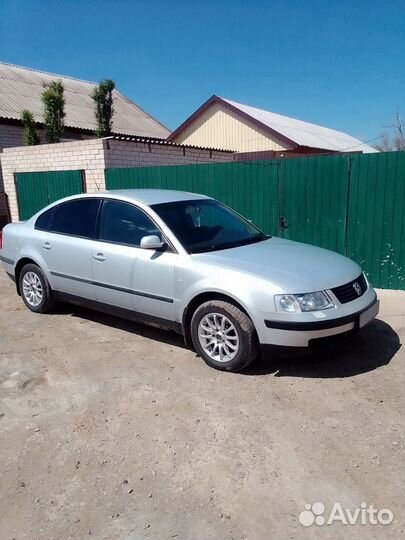 Volkswagen Passat 1.8 МТ, 1999, 250 000 км