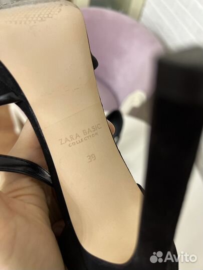 Босоножки zara 39 размер новые