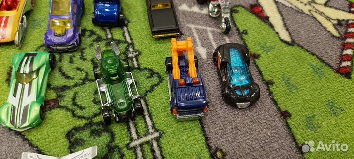 Машинки хотвилс