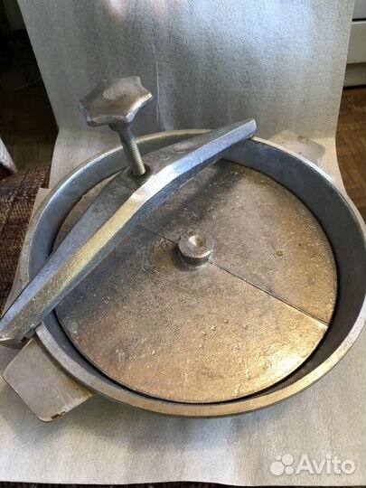 Сковорода для цыпленка табака СССР