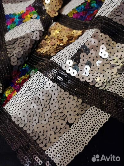 Ткань пайетки на трикотажной сетке. Отрез ткани