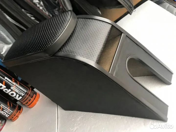 Подлокотник на Ваз 2107