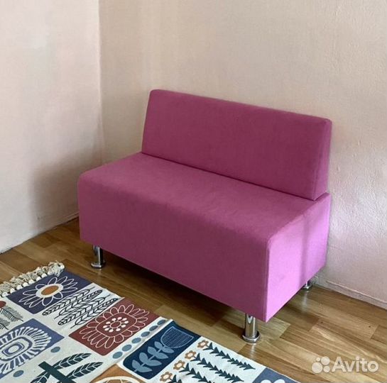 Кожзам диван офисный