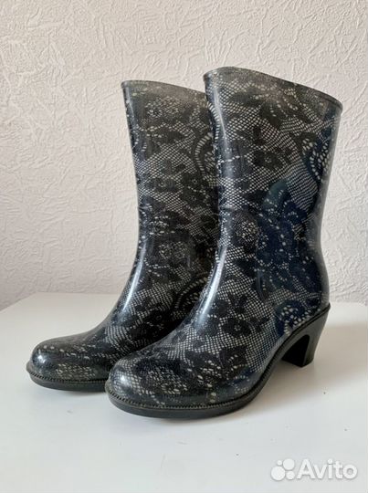 Женские резиновые сапоги