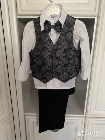 Костюм classic на мальчика новый