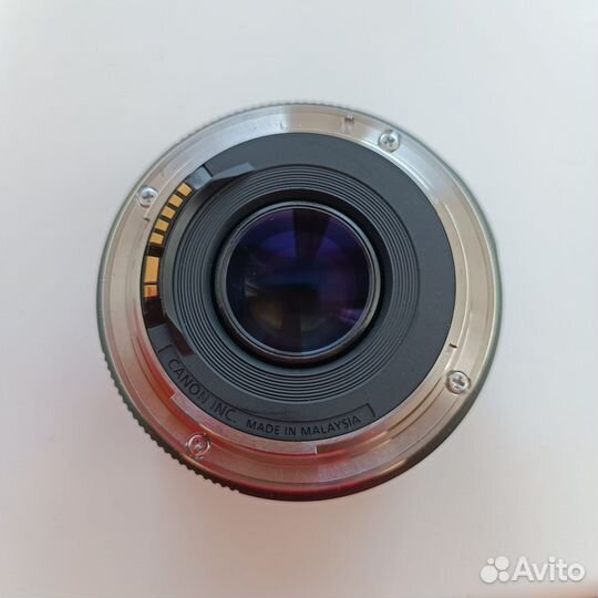 Объектив canon 50mm 1 8 ef