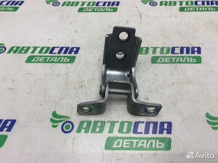 Петля двери задняя левая Mazda 3 BP PE / P5 2019