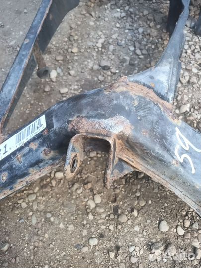 Мерседес w201 190 подрамник