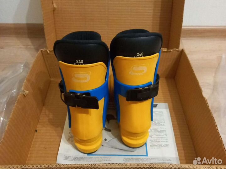 Горнолыжные ботинки