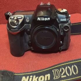 Зеркальный фотоаппарат nikon D200