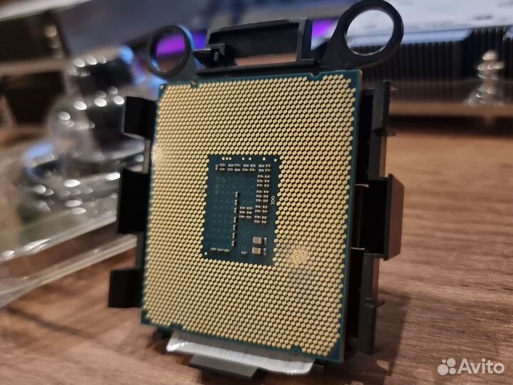 Процессор Intel Xeon E5-2640v3 бу