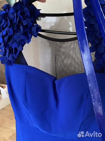 Платье вечернее