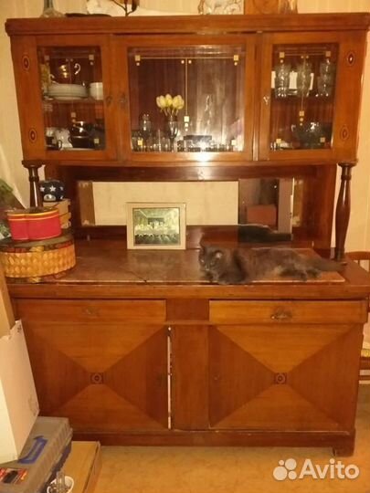 Антикварный буфет