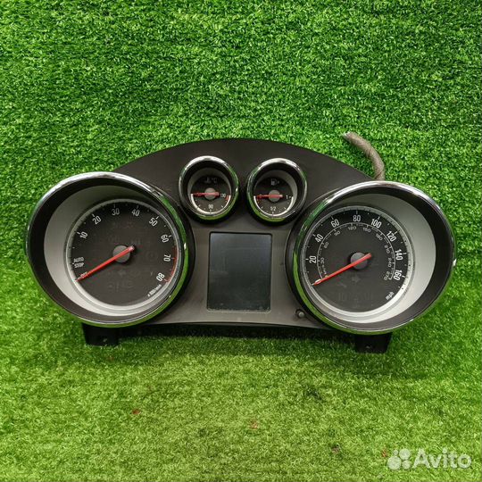 Панель приборов (щиток) Opel Astra J GTC 2013