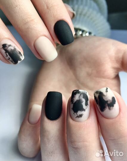 Маникюр педикюр